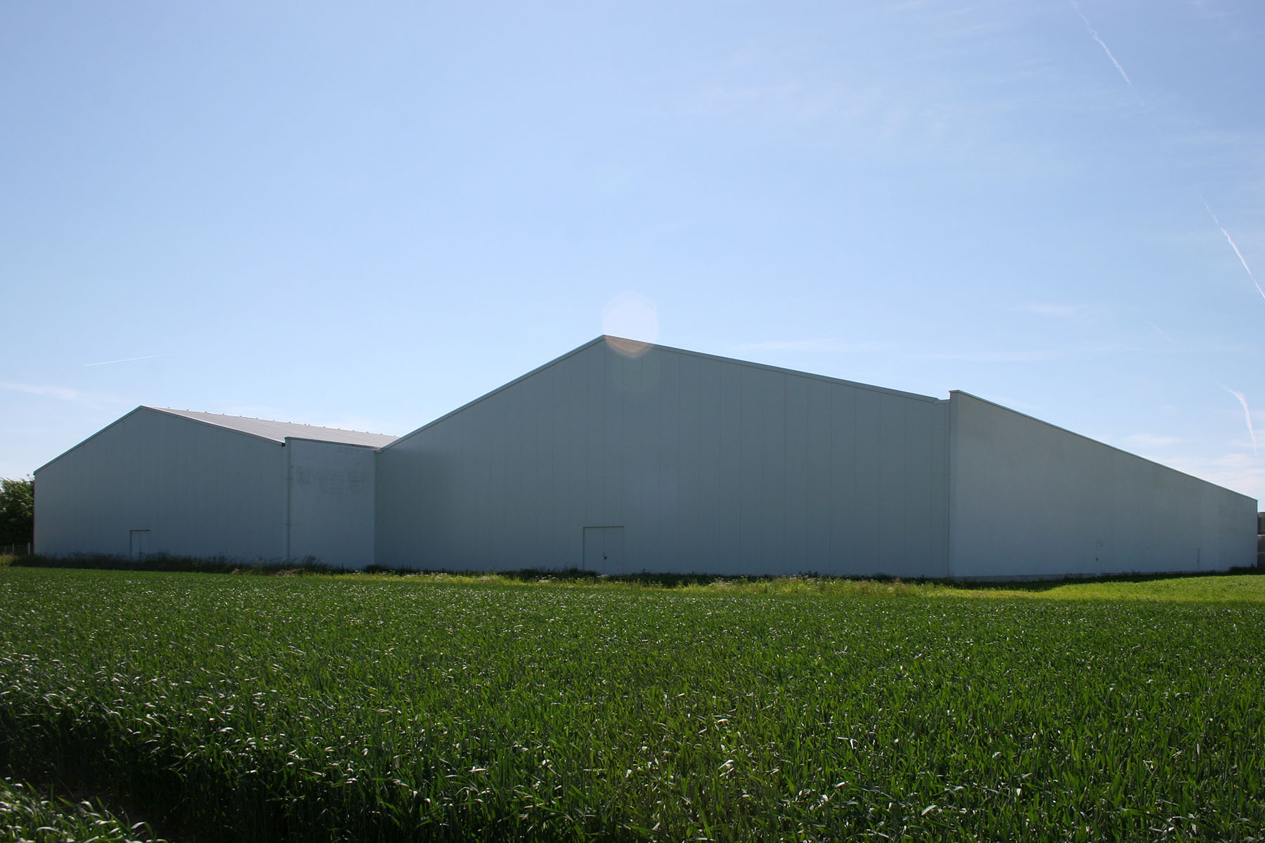 geschlossene Lagerhalle