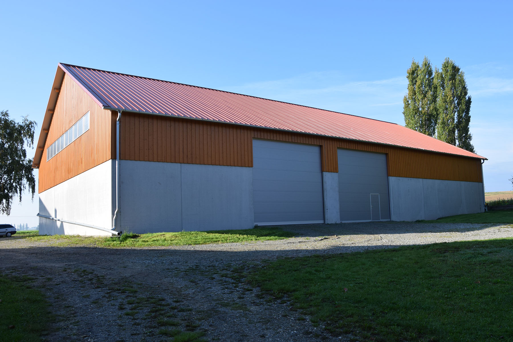 Lagerhalle mit Schüttgutwänden