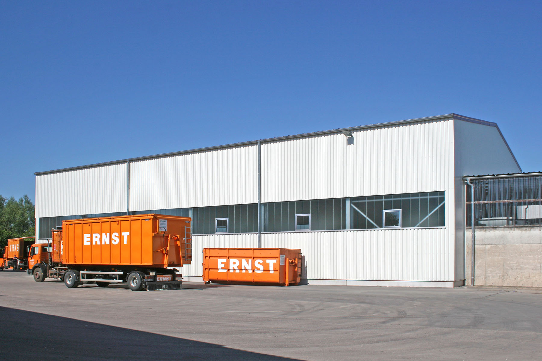 Papiersortierhalle