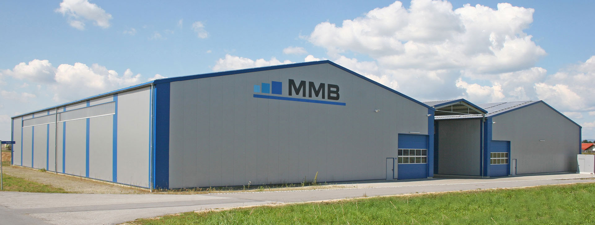 Stahlhallen für Produktion und Lagerung für das Gewerbe - wolfsystem.de