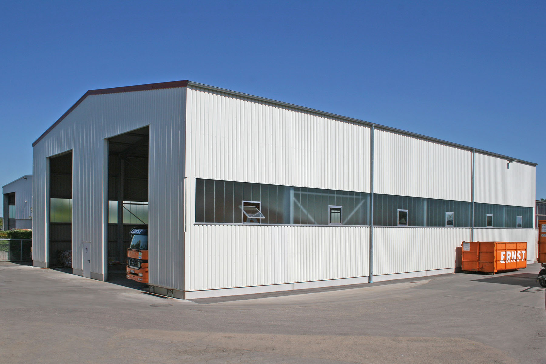 Papiersortierhalle