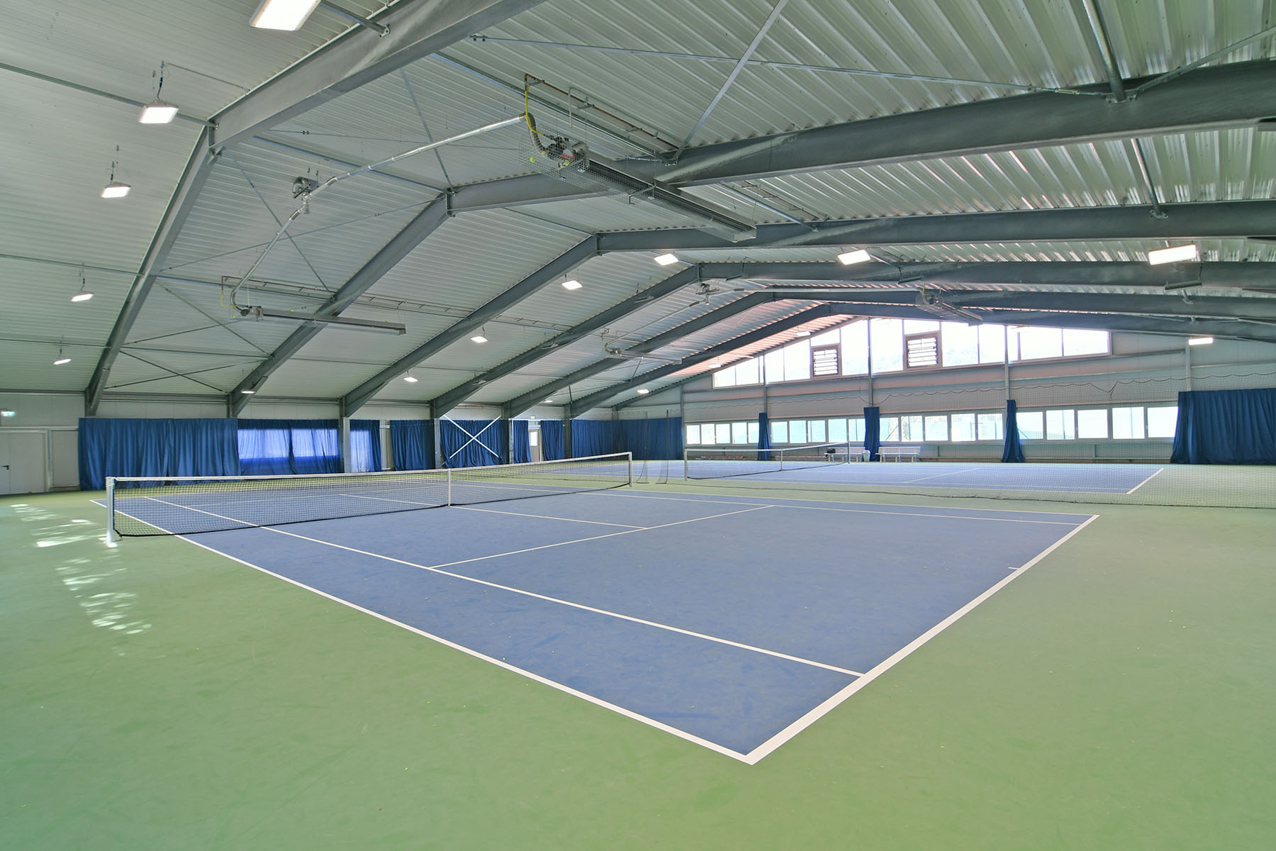 Tennishalle