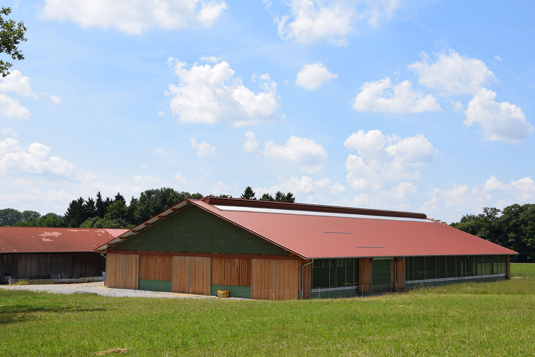 Schafstall mit Lärchenverkleidung