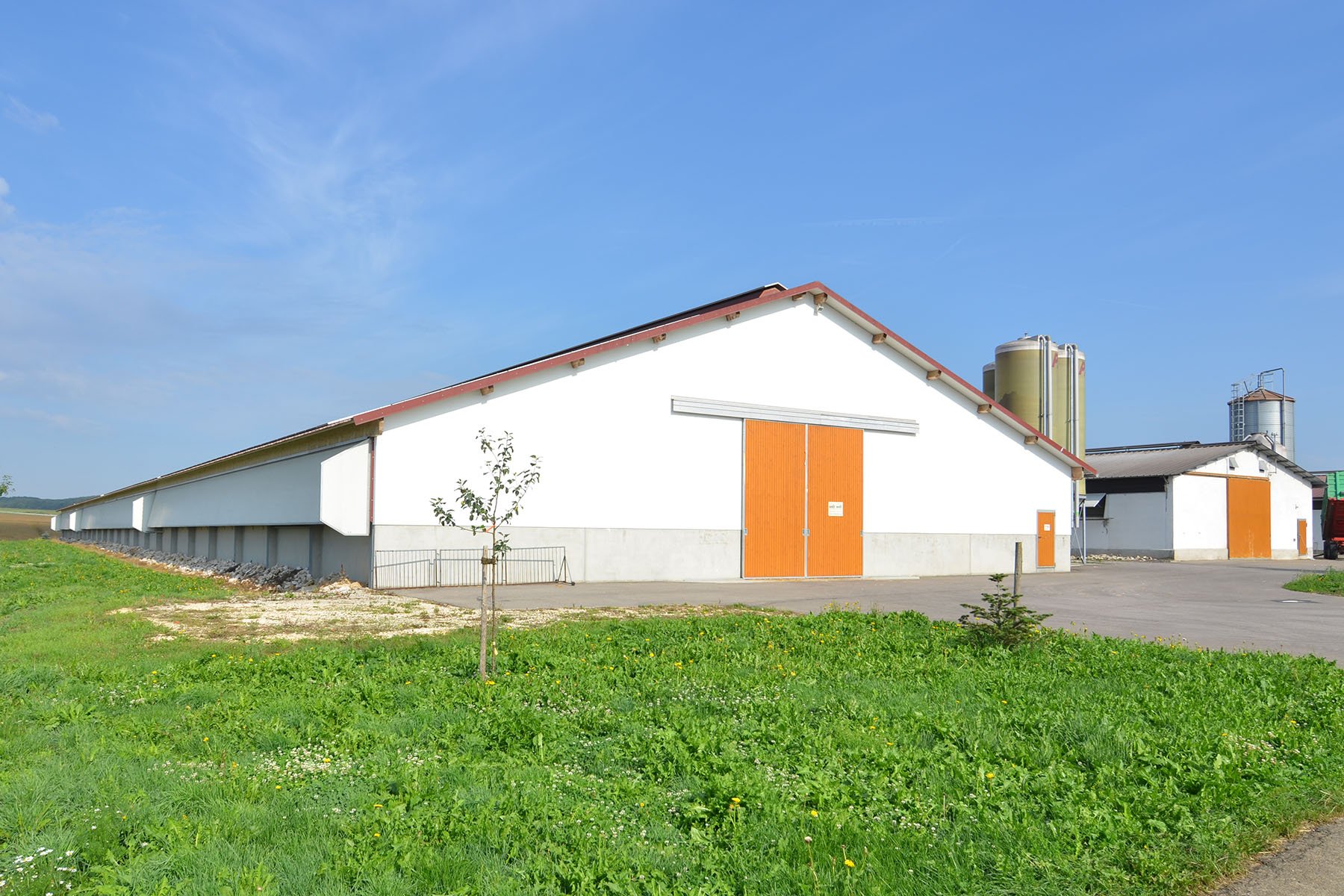 Geflügelstall mit Lüftungsklappen