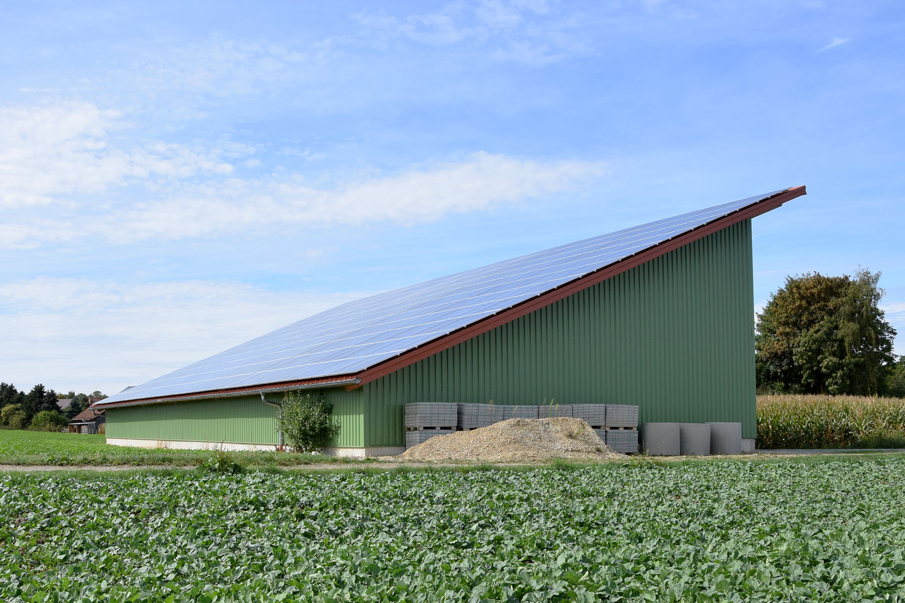 Lagerhalle mit Photovoltaik